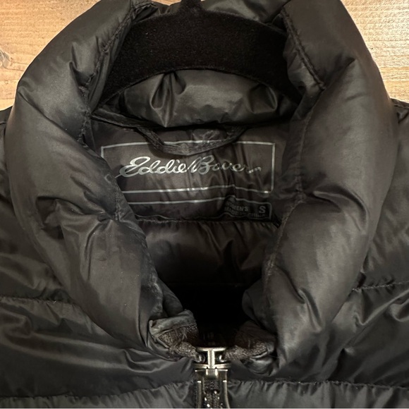 Eddie Bauer Puffer Vest - Picture 4 of 5